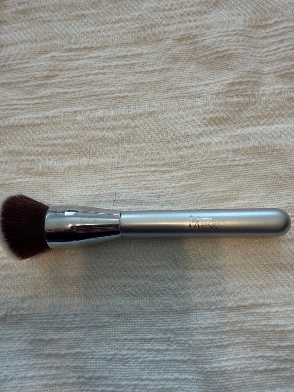 Silver Makeup Brush Set, Set of 4, Mixed Use & Brands, VGUC - Picture 2 of 6